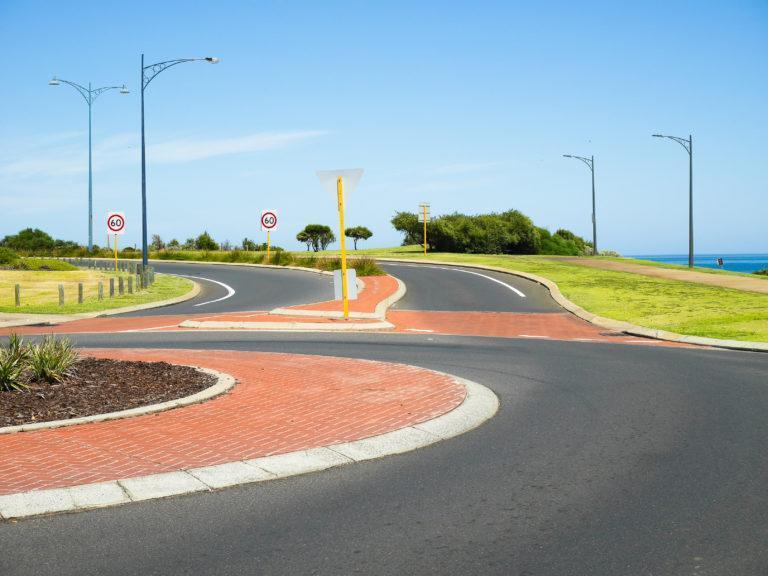 Tips and Benefits to Using a Roundabout